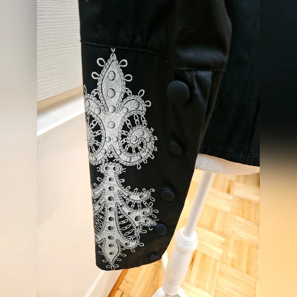 NEW ISABEL DE PEDRO Black Art Queen Saint Print Top 10 M (Featured at a Museum) - Picture 4 of 10